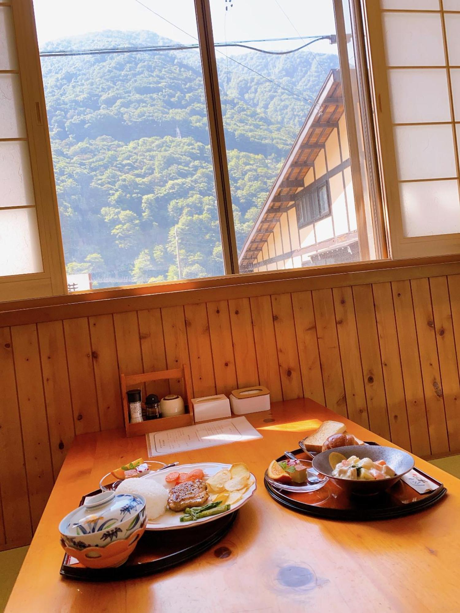 Hakuunsou Hotel Takayama  Exterior foto